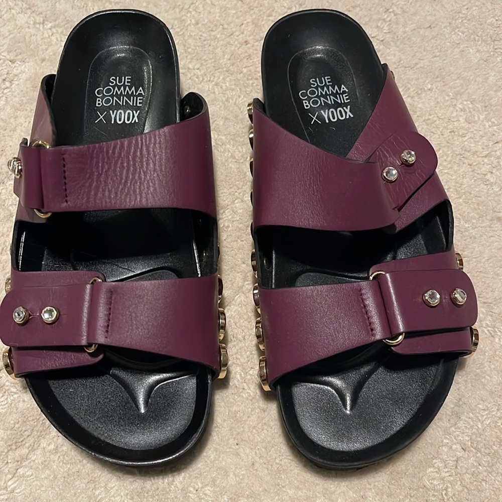 Sue Comma Bonnie size 39 rhinestones sandals EUC